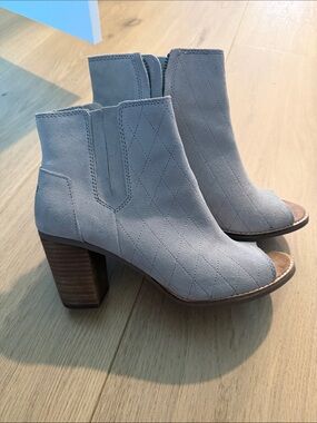 Suede Quilted Gray Ankle Bootie - Women's Fashion Heel